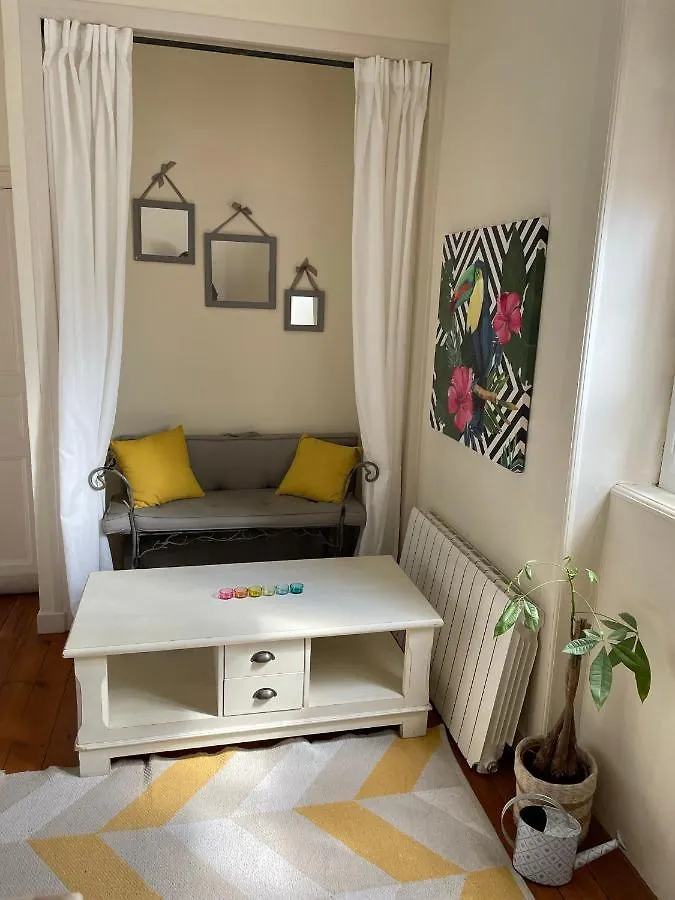 Apartment Le Cocon Jaune - Studio En Hyper Centre Lamballe